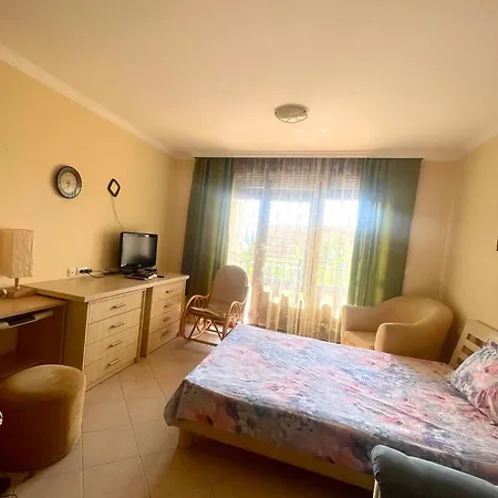 Amarena Santa Marina, Appartamento Sozopol
